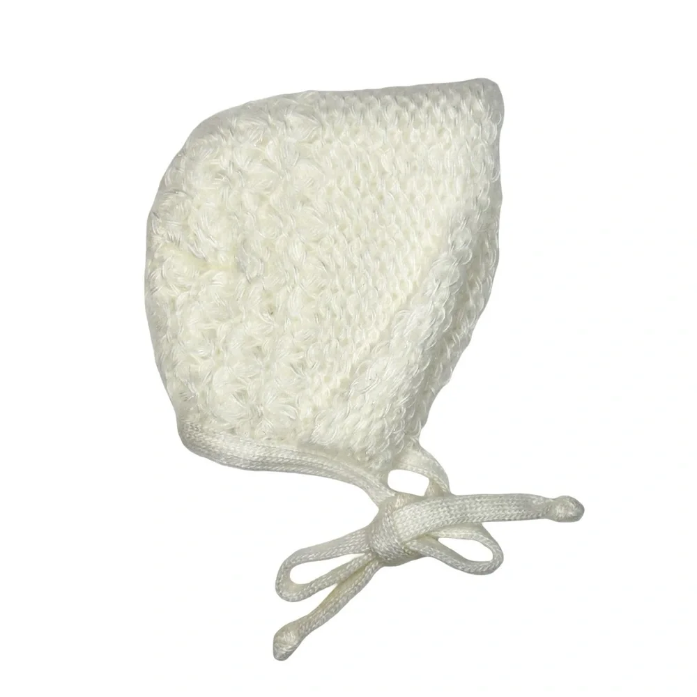 Knit Bonnet With Shiny Threads‎